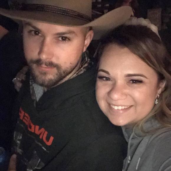 Meet your Posher, Taylor - Picture 1 of 1